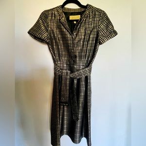 Burberry London Silk blend dress, size 4. Fully lined, side zip